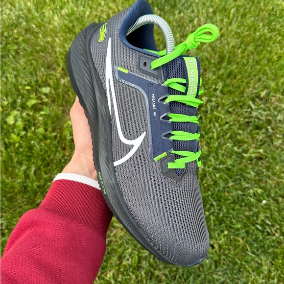 Shoes Nike Air Zoom Pegasus 40 NFL Seattle Seahawks Running size 9 brand new - Picture 3 of 5